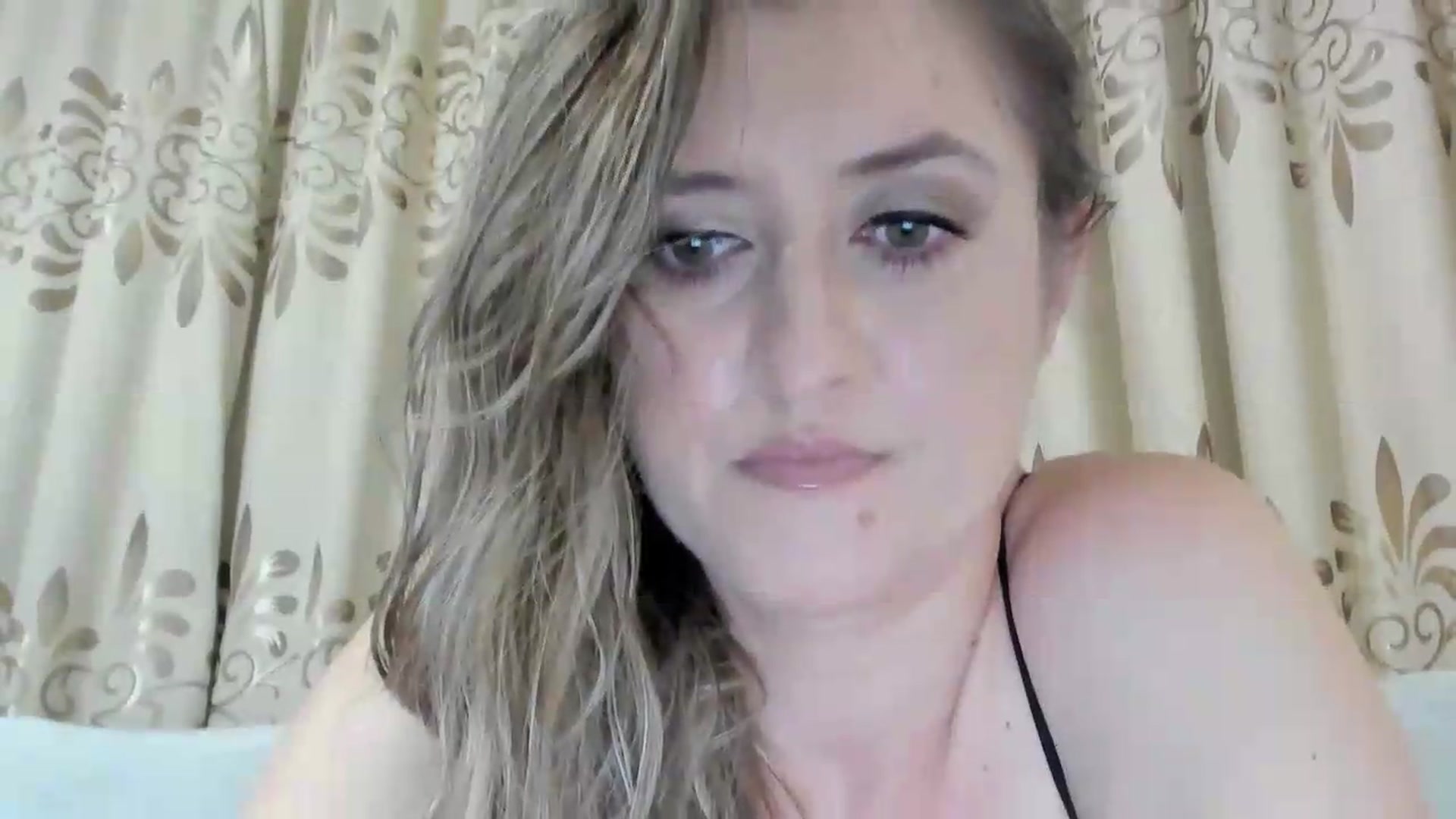 Gallery image thumbnail from BestDream's myfreecams stream on, 06/20/2026, 21:46 image 5 of 20