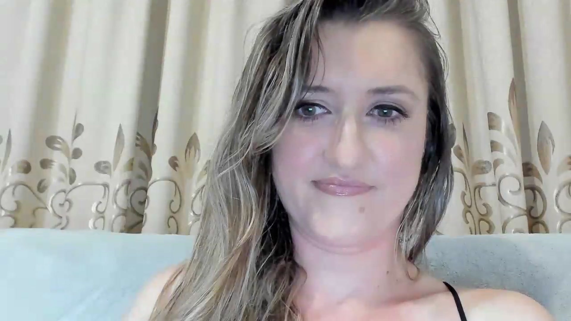 Gallery image thumbnail from BestDream's myfreecams stream on, 06/20/2026, 22:39 image 14 of 20