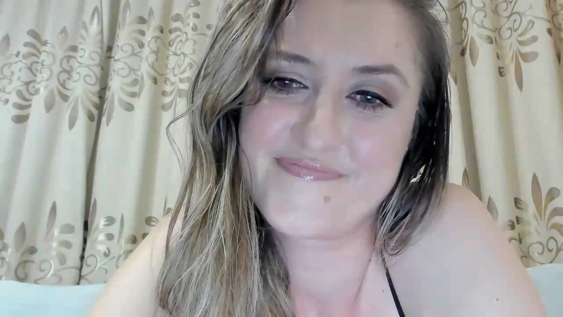 Gallery image thumbnail from BestDream's myfreecams stream on, 06/20/2026, 22:39 image 6 of 20