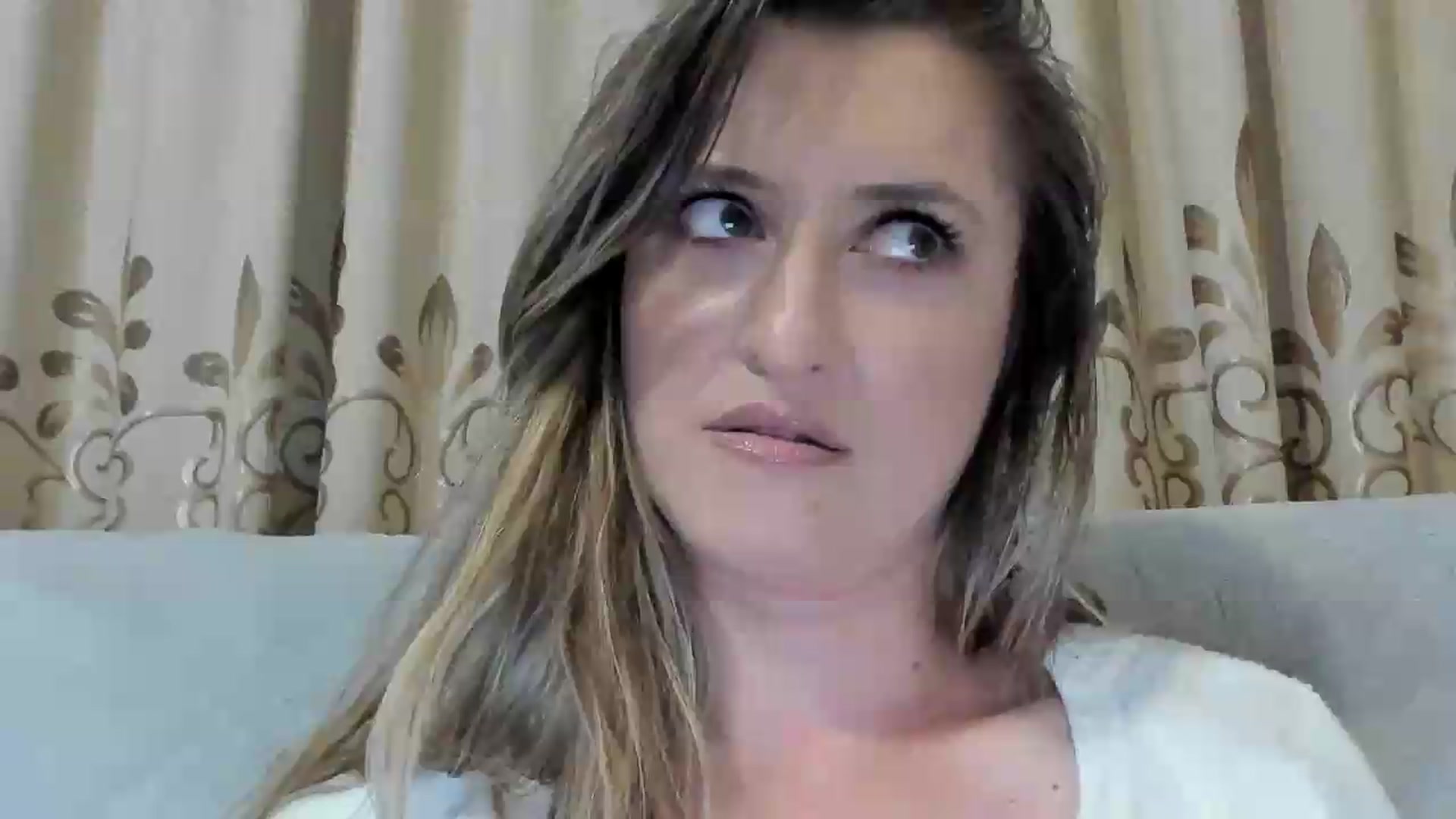 Gallery image thumbnail from BestDream's myfreecams stream on, 06/21/2026, 24:03 image 6 of 20