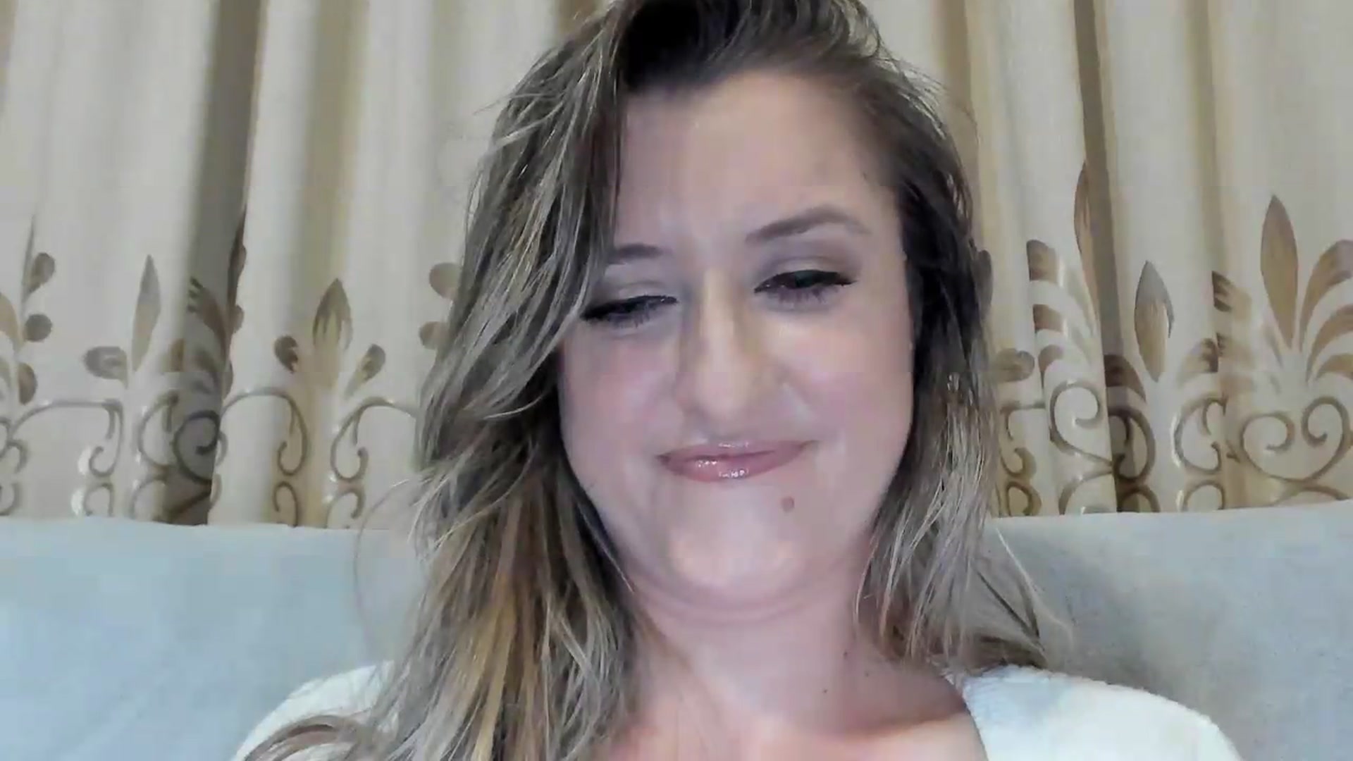 Gallery image thumbnail from BestDream's myfreecams stream on, 06/21/2026, 24:03 image 16 of 20