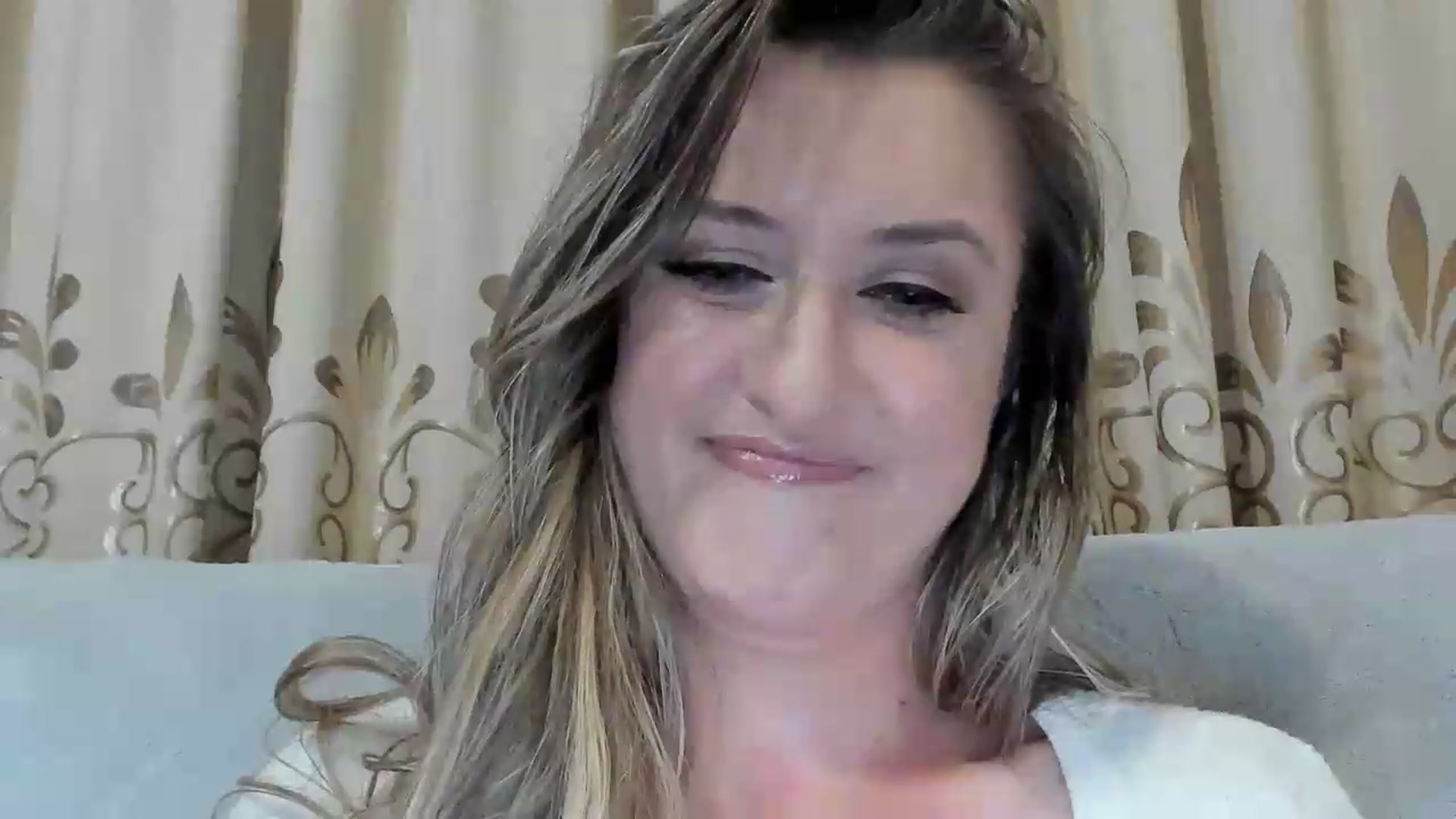 Gallery image thumbnail from BestDream's myfreecams stream on, 06/21/2026, 24:03 image 9 of 20
