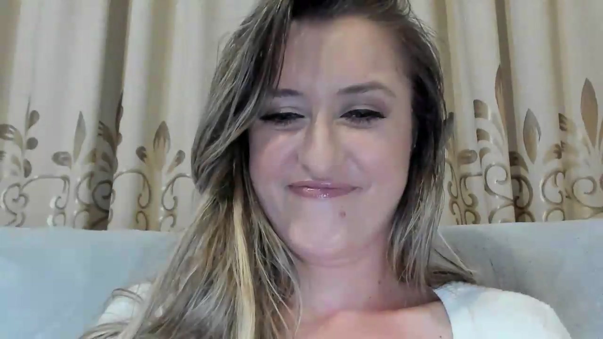 Gallery image thumbnail from BestDream's myfreecams stream on, 06/21/2026, 24:03 image 7 of 20