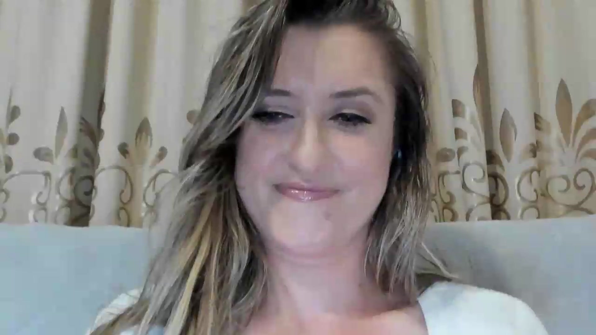 Gallery image thumbnail from BestDream's myfreecams stream on, 06/21/2026, 24:03 image 14 of 20