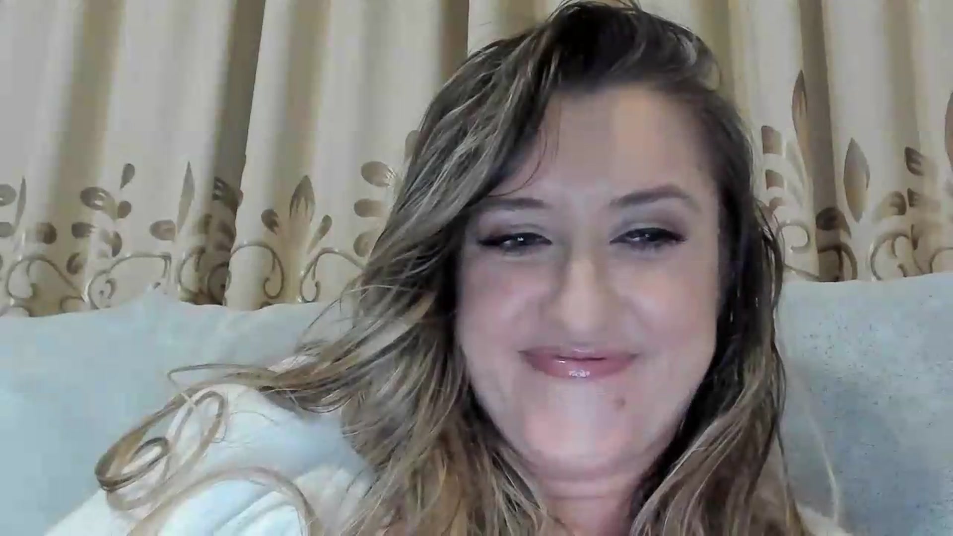 Gallery image thumbnail from BestDream's myfreecams stream on, 06/21/2026, 24:46 image 15 of 20