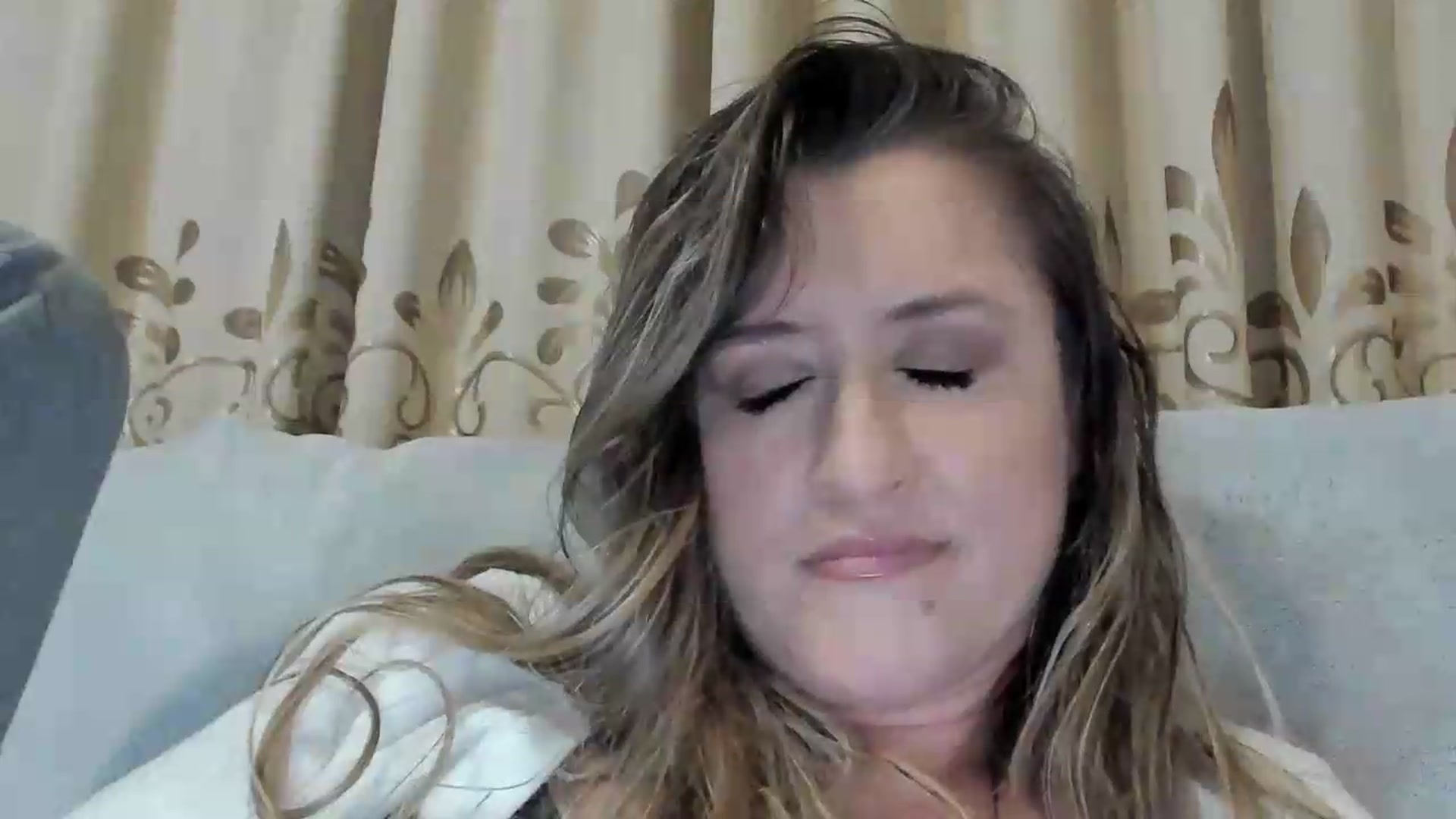 Gallery image thumbnail from BestDream's myfreecams stream on, 06/21/2026, 24:46 image 17 of 20