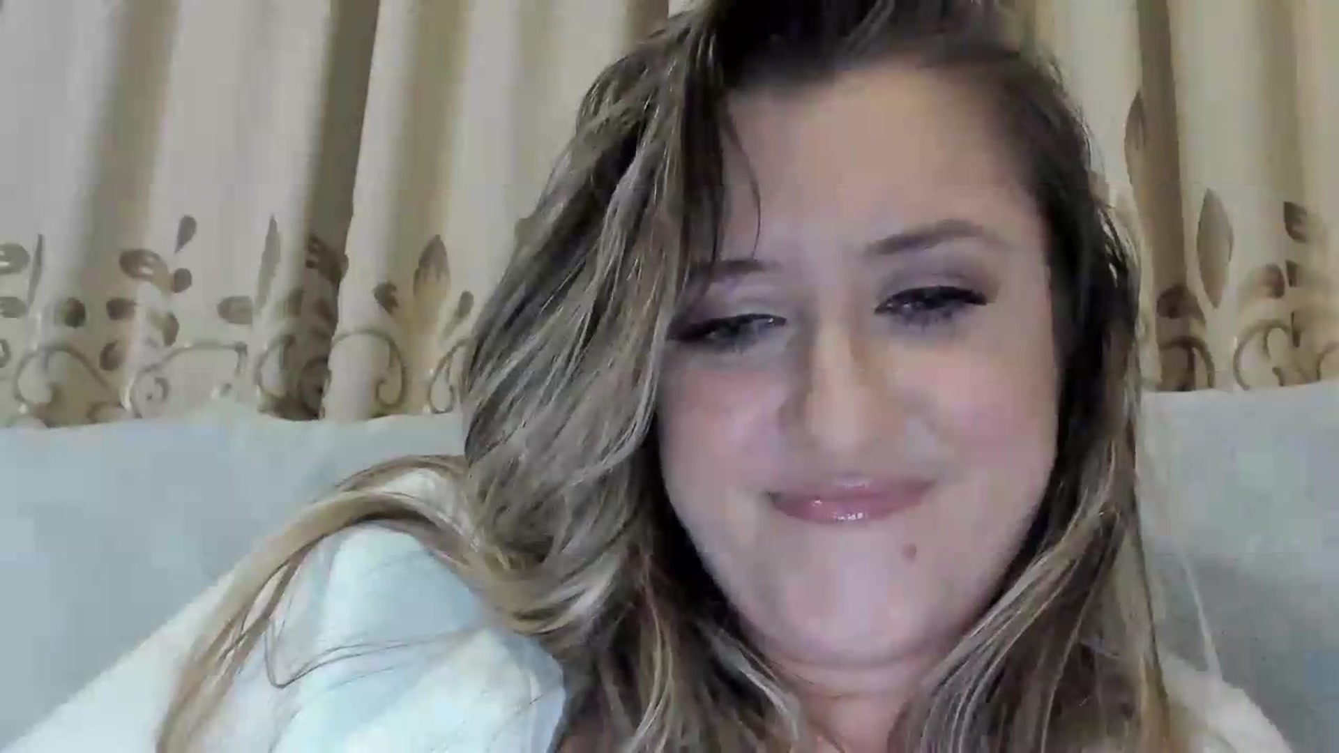 Gallery image thumbnail from BestDream's myfreecams stream on, 06/21/2026, 24:46 image 5 of 20