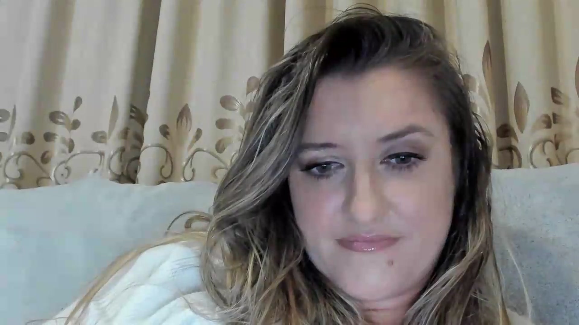 Gallery image thumbnail from BestDream's myfreecams stream on, 06/21/2026, 24:46 image 8 of 20