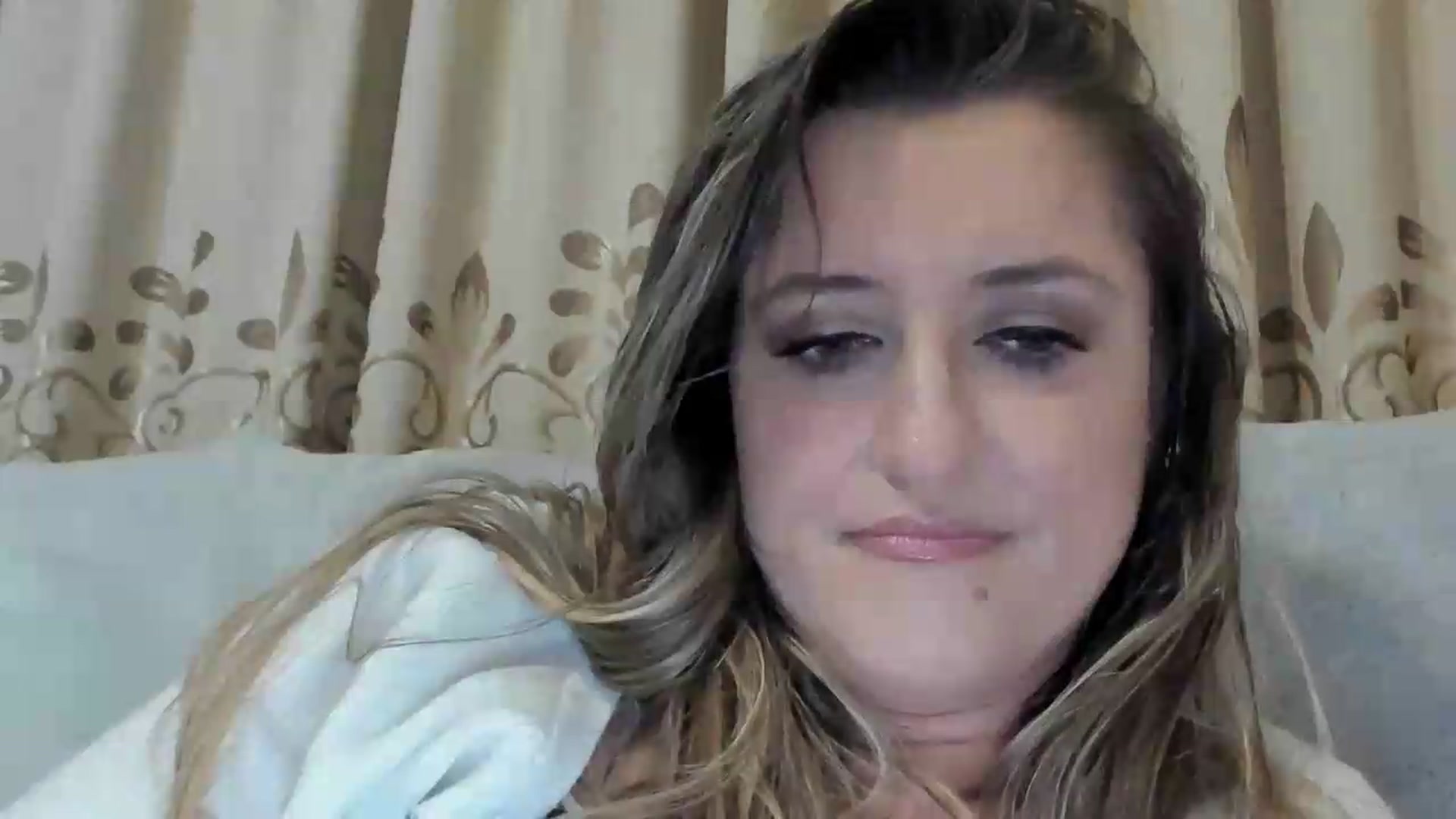 Gallery image thumbnail from BestDream's myfreecams stream on, 06/21/2026, 24:46 image 6 of 20