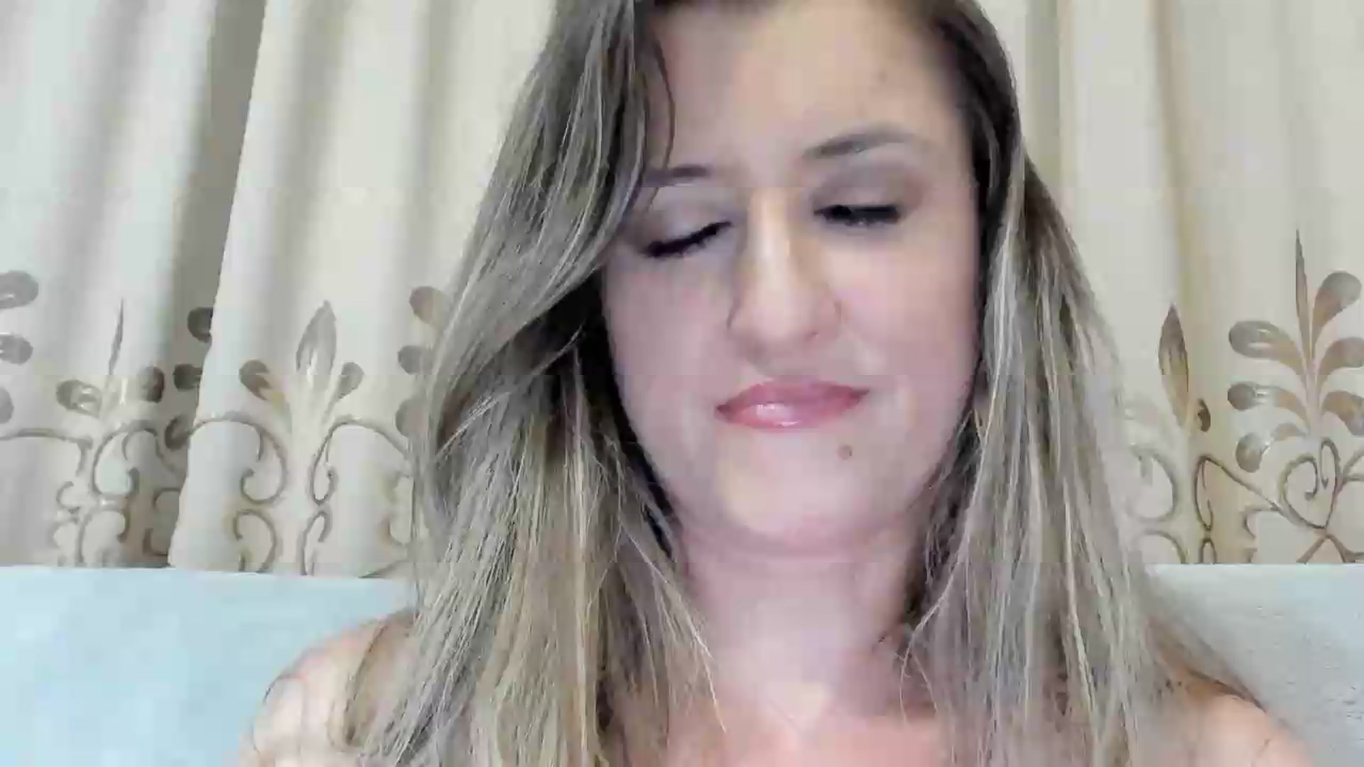 Gallery image thumbnail from BestDream's myfreecams stream on, 06/21/2026, 22:59 image 16 of 20