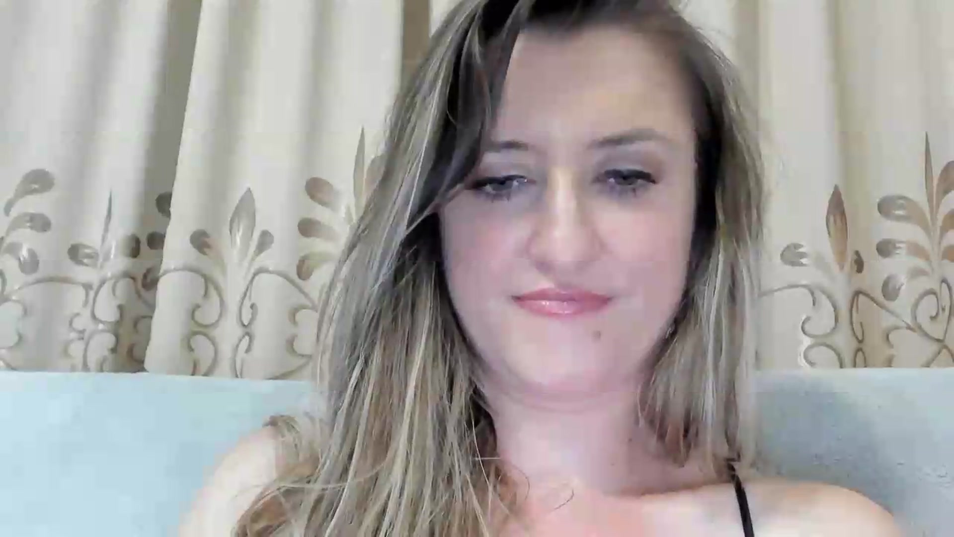Gallery image thumbnail from BestDream's myfreecams stream on, 06/22/2026, 01:16 image 3 of 20