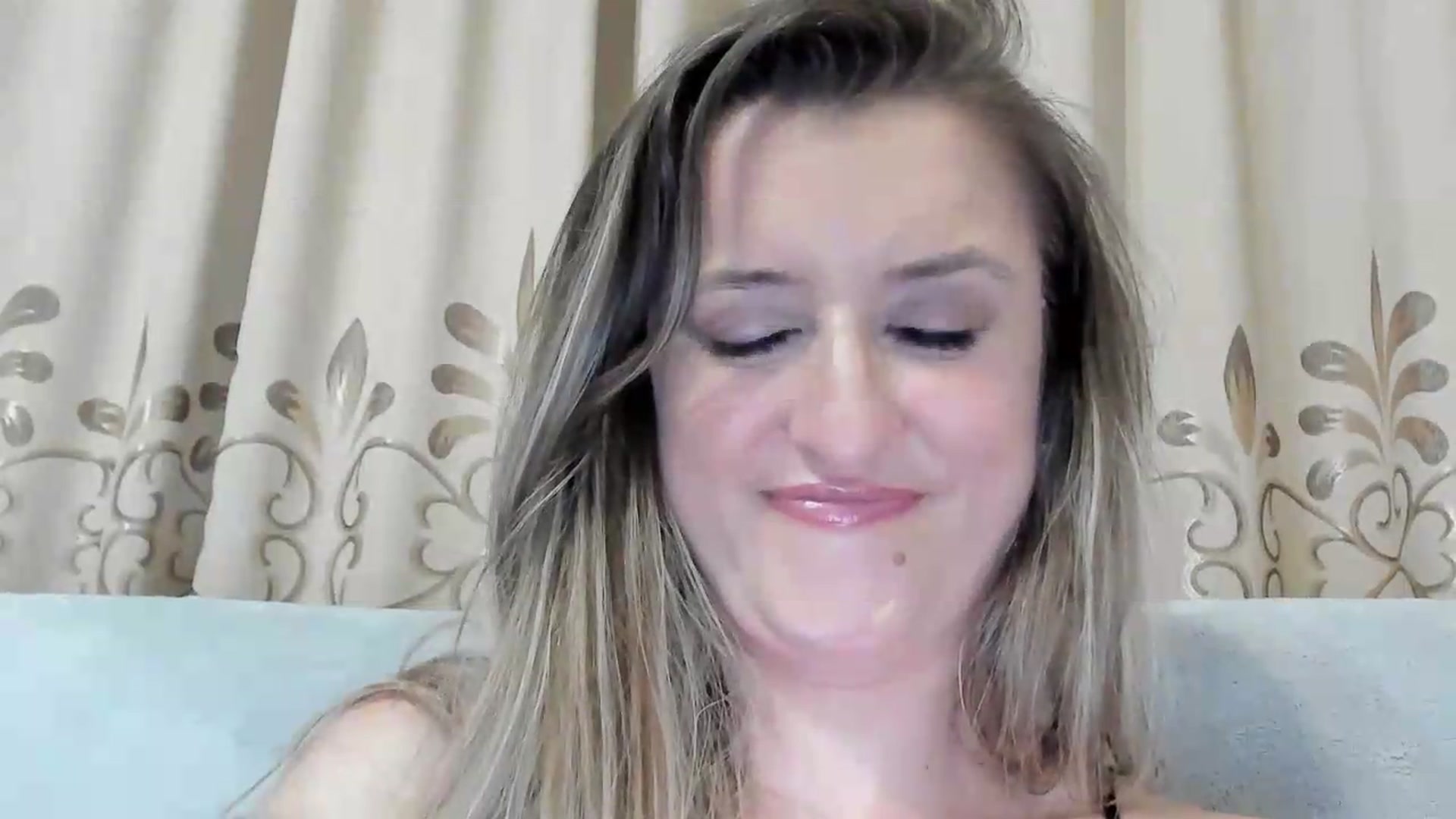Gallery image thumbnail from BestDream's myfreecams stream on, 06/22/2026, 01:16 image 18 of 20