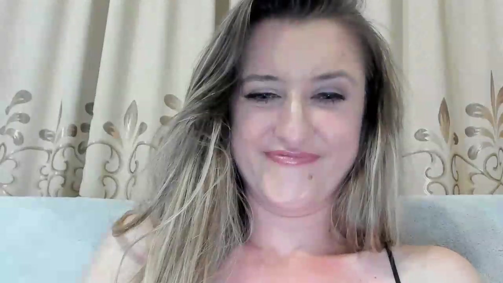 Gallery image thumbnail from BestDream's myfreecams stream on, 06/22/2026, 01:16 image 9 of 20