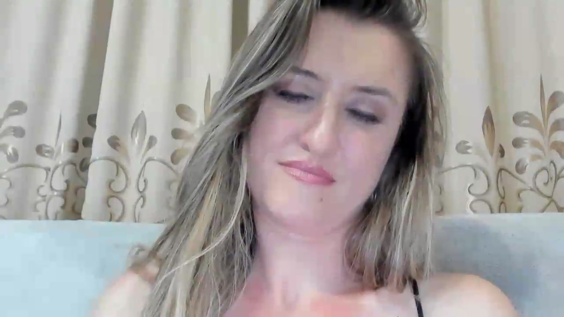 Gallery image thumbnail from BestDream's myfreecams stream on, 06/22/2026, 01:16 image 10 of 20