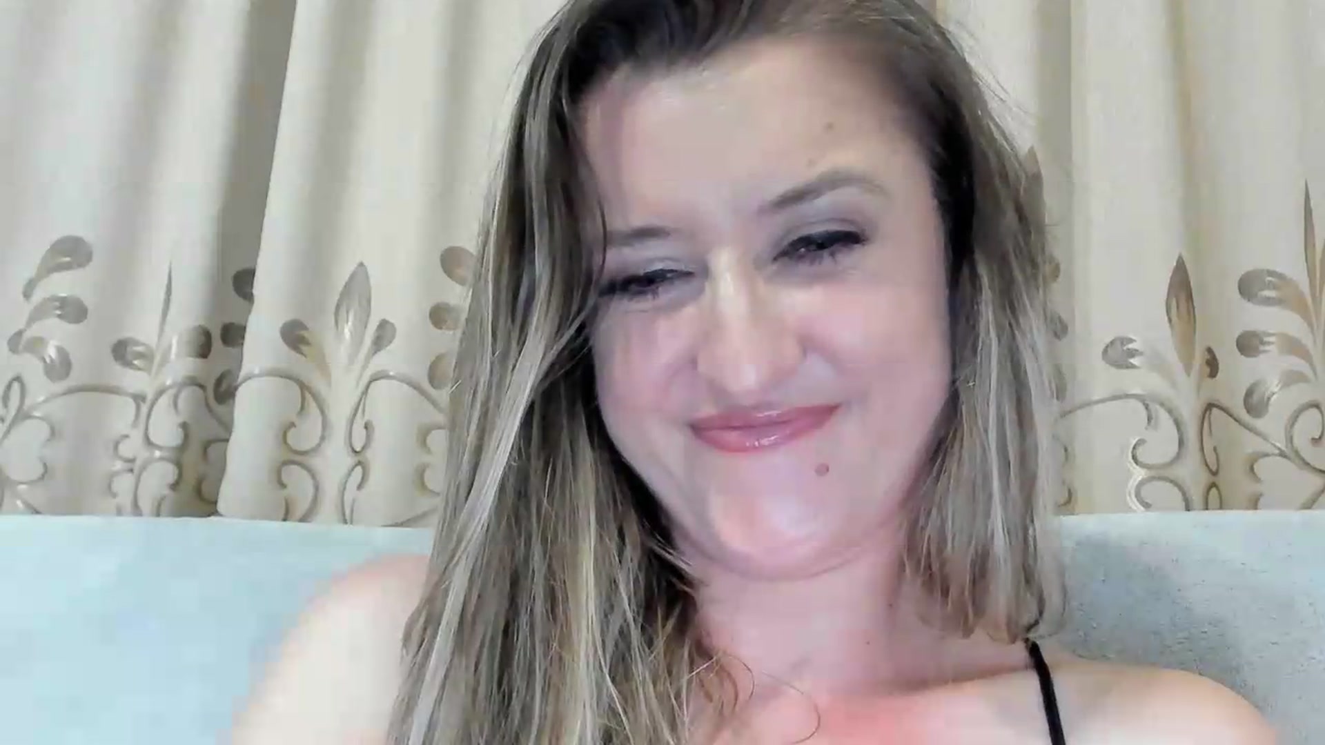 Gallery image thumbnail from BestDream's myfreecams stream on, 06/22/2026, 01:16 image 6 of 20