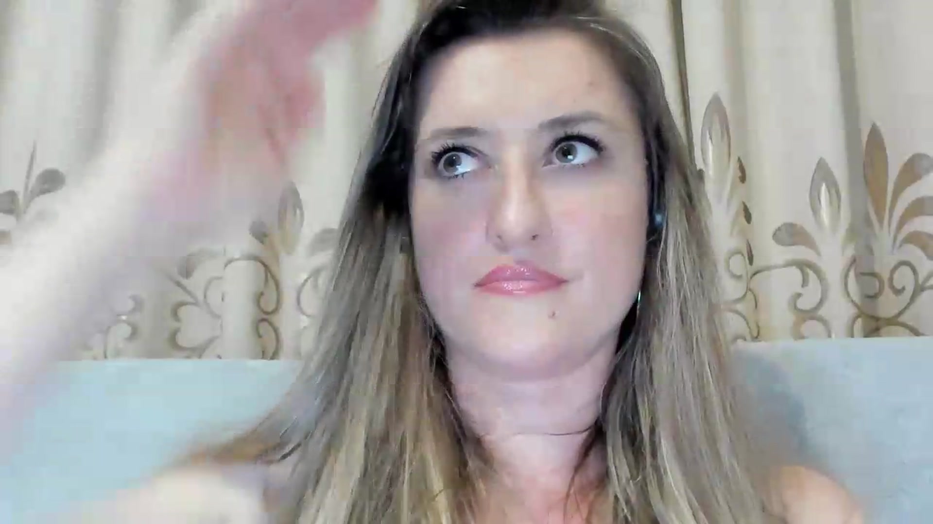 Gallery image thumbnail from BestDream's myfreecams stream on, 06/23/2026, 22:21 image 15 of 20