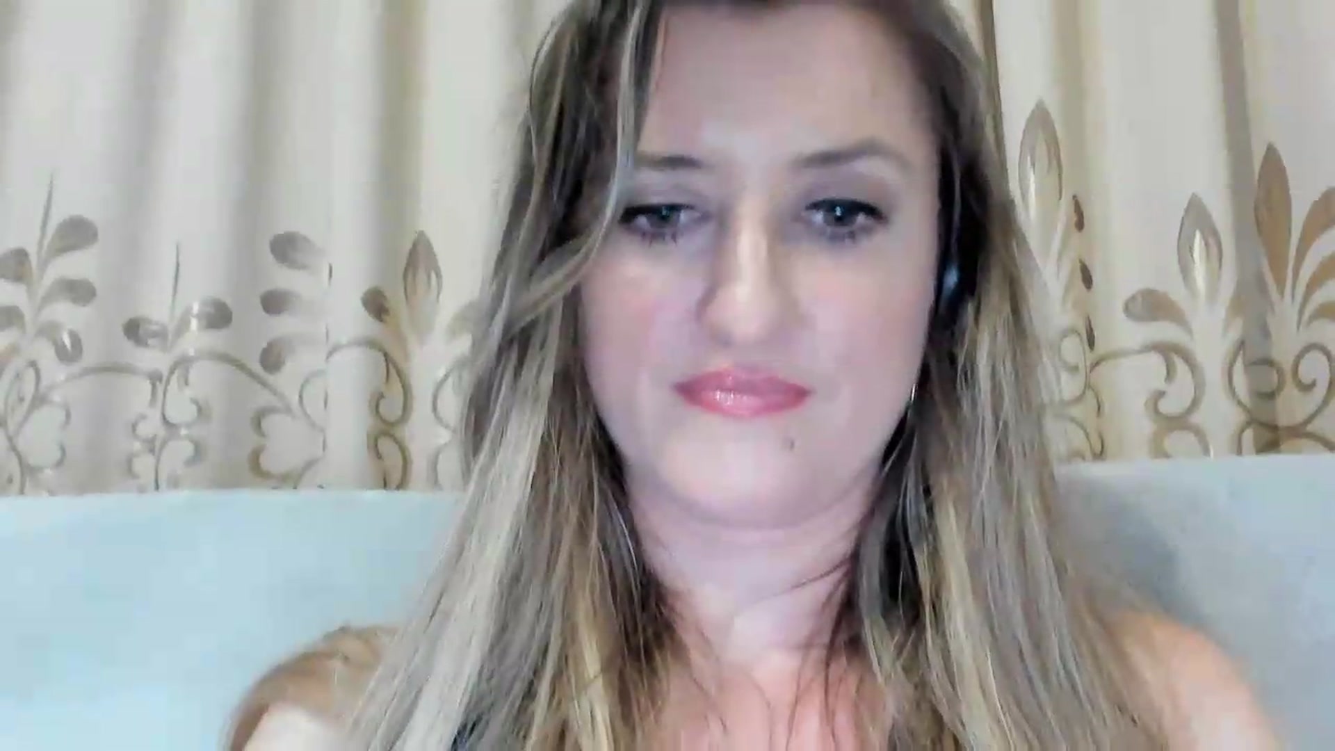 Gallery image thumbnail from BestDream's myfreecams stream on, 06/23/2026, 22:21 image 4 of 20