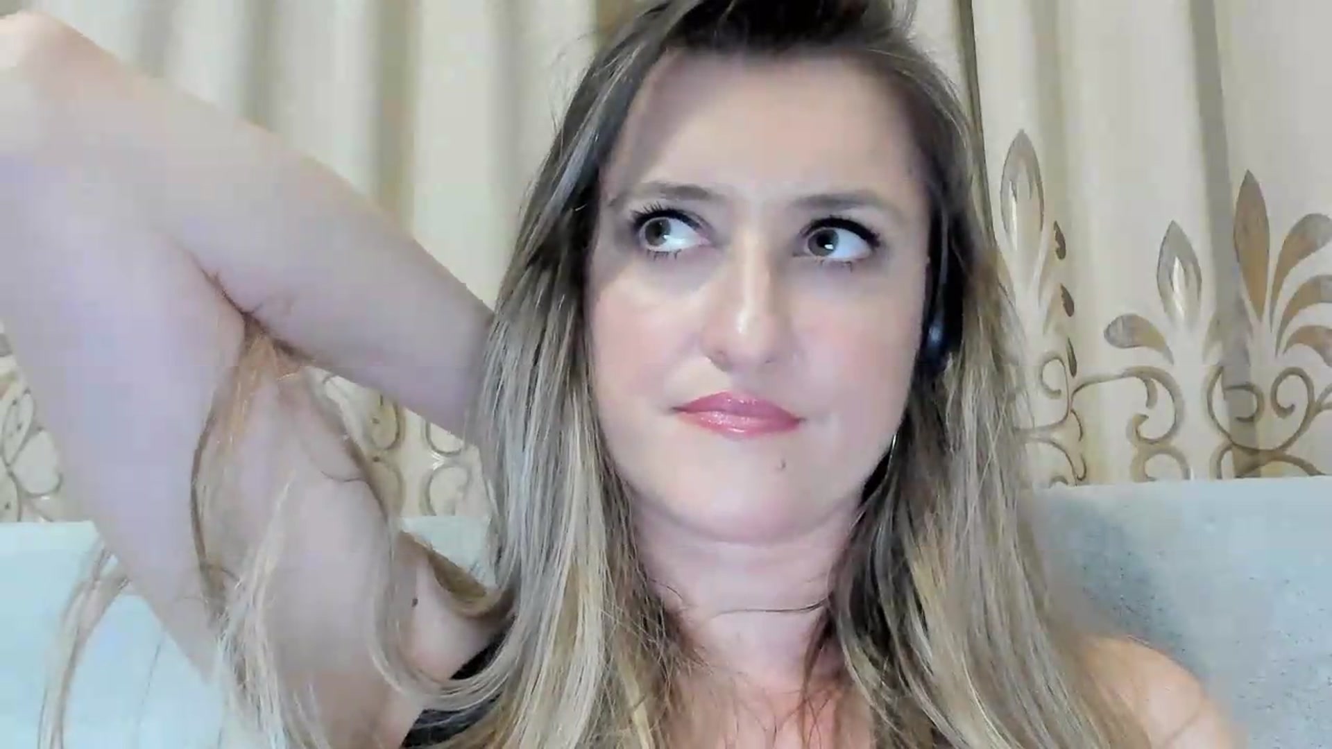 Gallery image thumbnail from BestDream's myfreecams stream on, 06/23/2026, 22:21 image 11 of 20