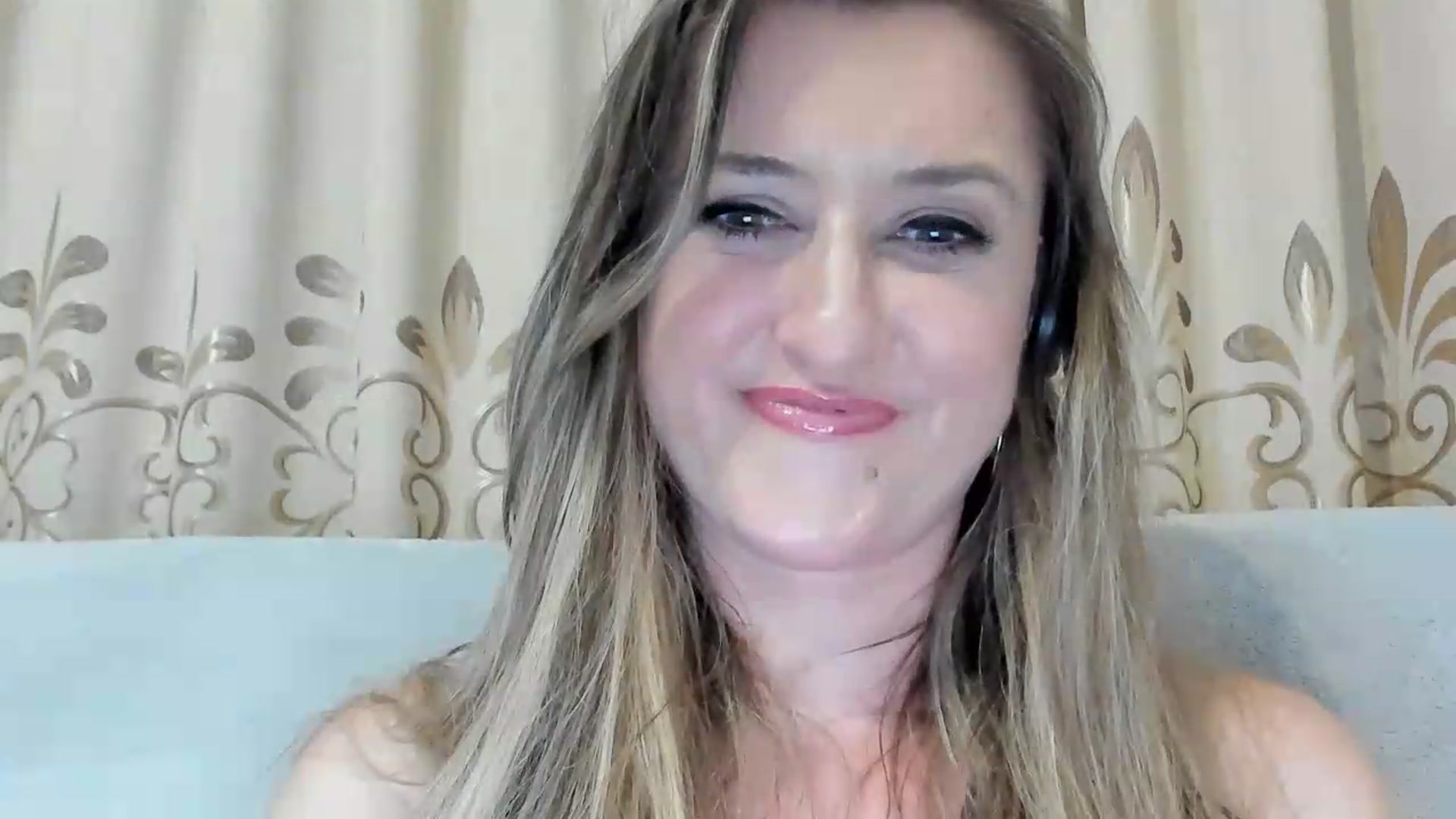 Gallery image thumbnail from BestDream's myfreecams stream on, 06/23/2026, 22:21 image 5 of 20