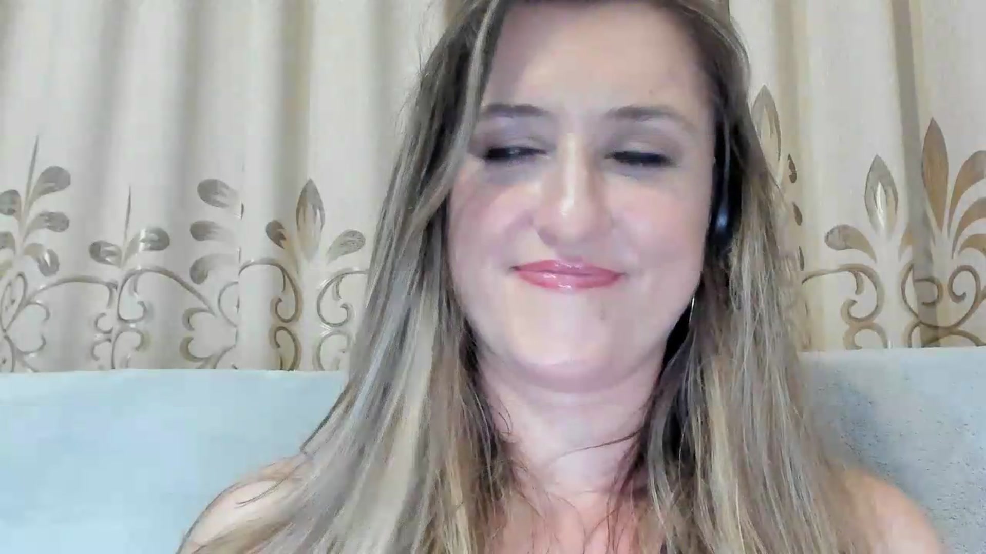 Gallery image thumbnail from BestDream's myfreecams stream on, 06/23/2026, 22:21 image 6 of 20
