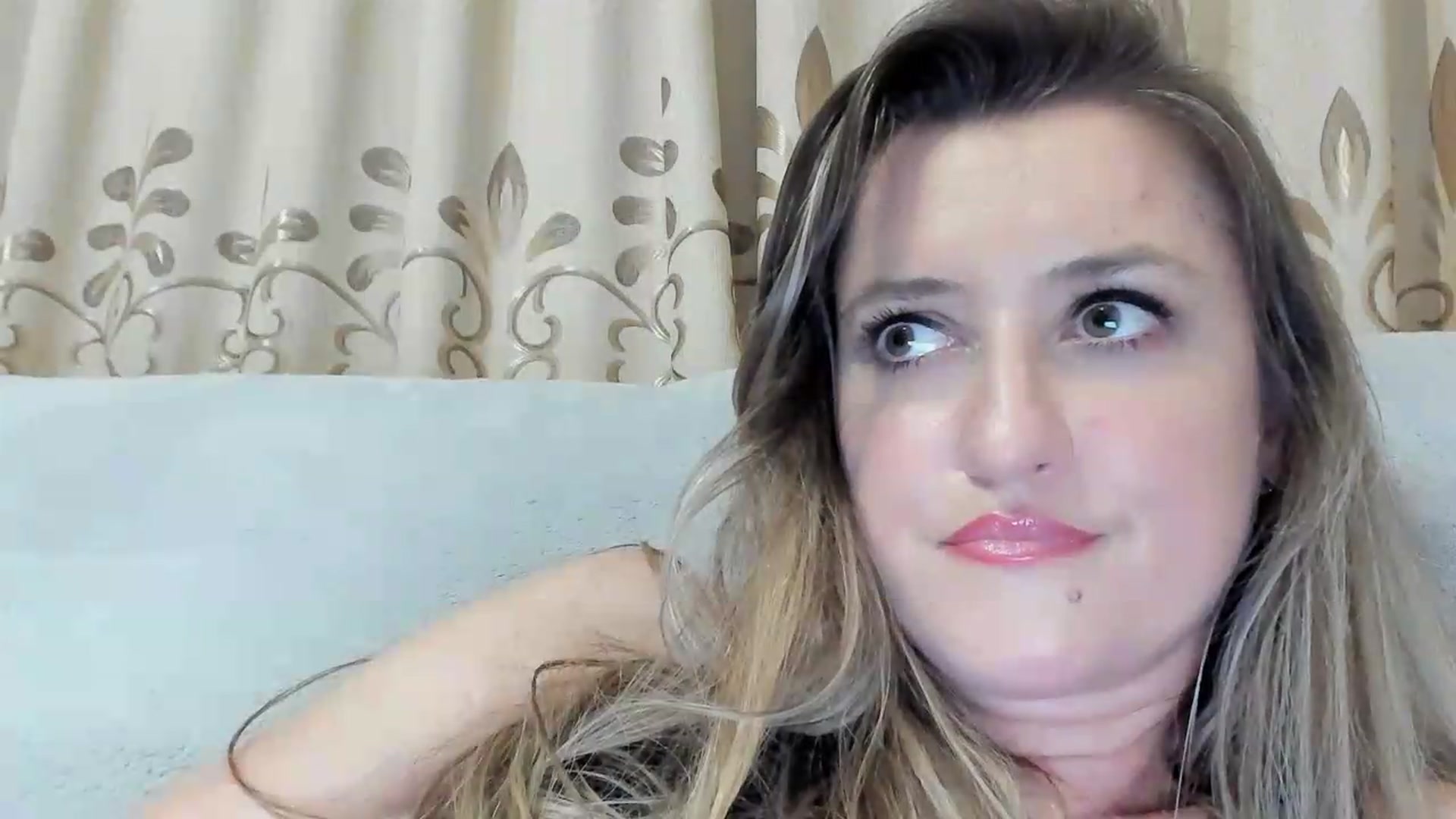 Gallery image thumbnail from BestDream's myfreecams stream on, 06/23/2026, 23:48 image 14 of 20