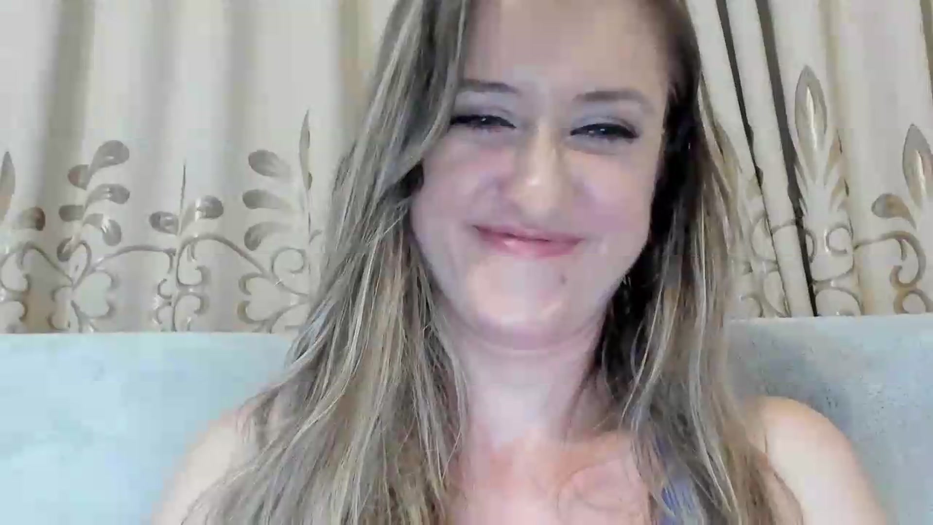 Gallery image thumbnail from BestDream's myfreecams stream on, 06/25/2026, 01:13 image 2 of 20