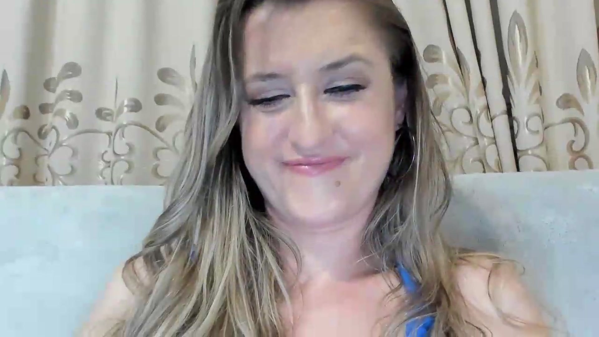 Gallery image thumbnail from BestDream's myfreecams stream on, 06/25/2026, 01:13 image 17 of 20