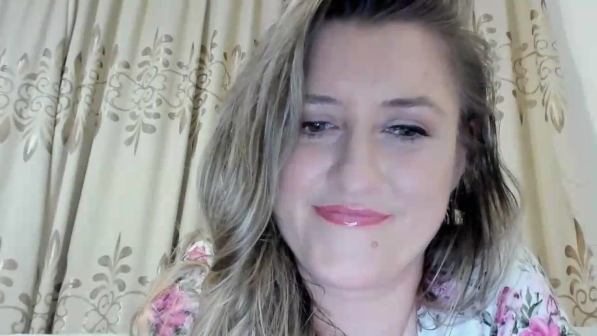 Gallery image thumbnail from BestDream's myfreecams stream on, 06/25/2026, 21:32 image 10 of 20
