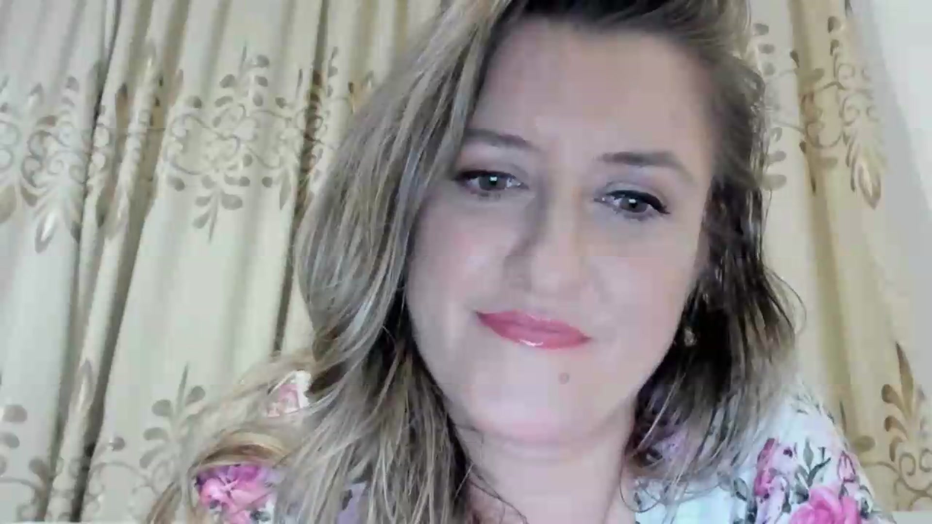 Gallery image thumbnail from BestDream's myfreecams stream on, 06/25/2026, 21:32 image 9 of 20