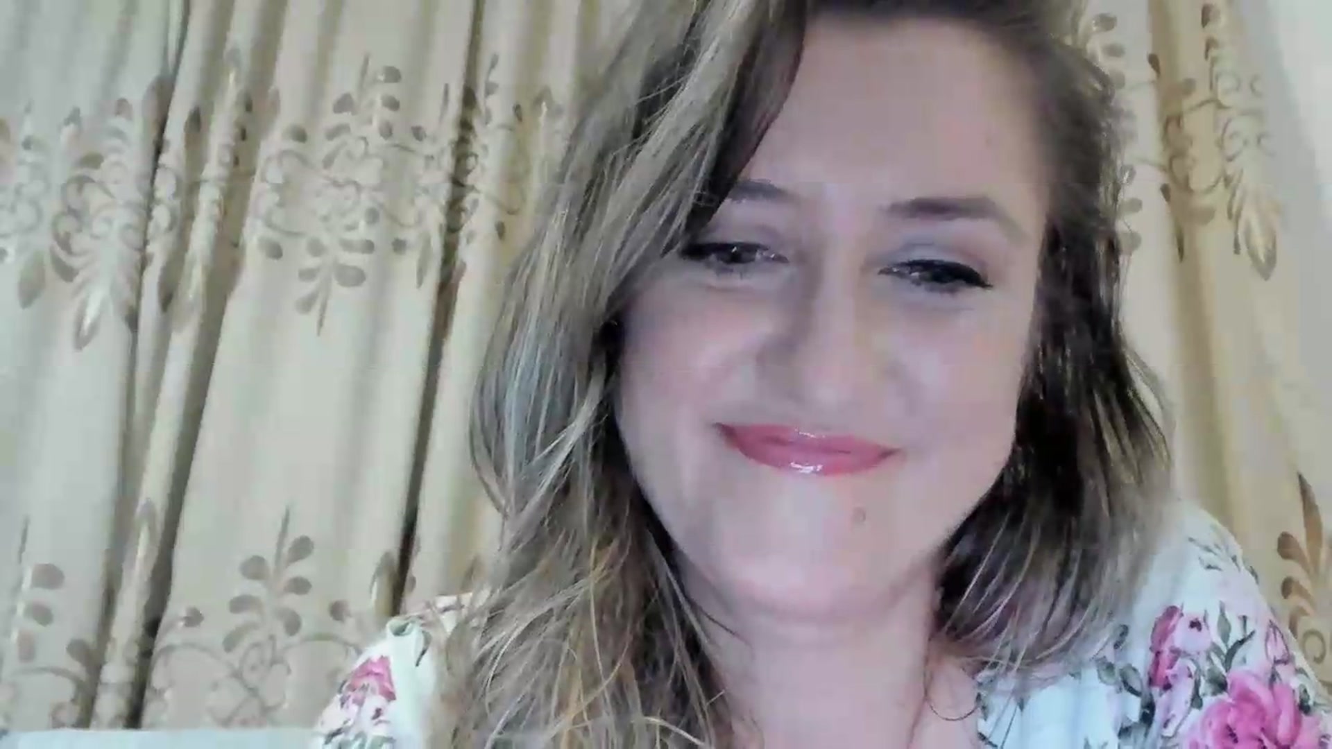Gallery image thumbnail from BestDream's myfreecams stream on, 06/25/2026, 21:32 image 15 of 20