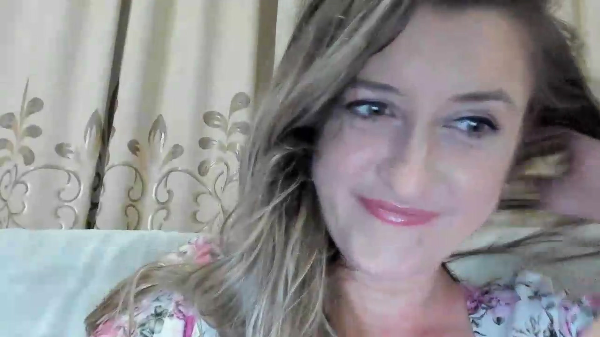 Gallery image thumbnail from BestDream's myfreecams stream on, 06/25/2026, 22:04 image 2 of 20