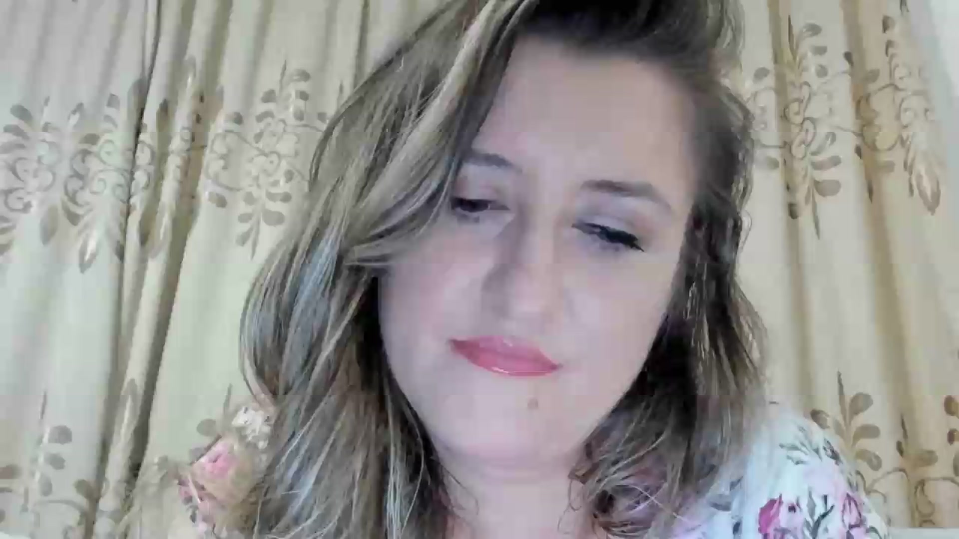 Gallery image thumbnail from BestDream's myfreecams stream on, 06/25/2026, 22:04 image 1 of 20