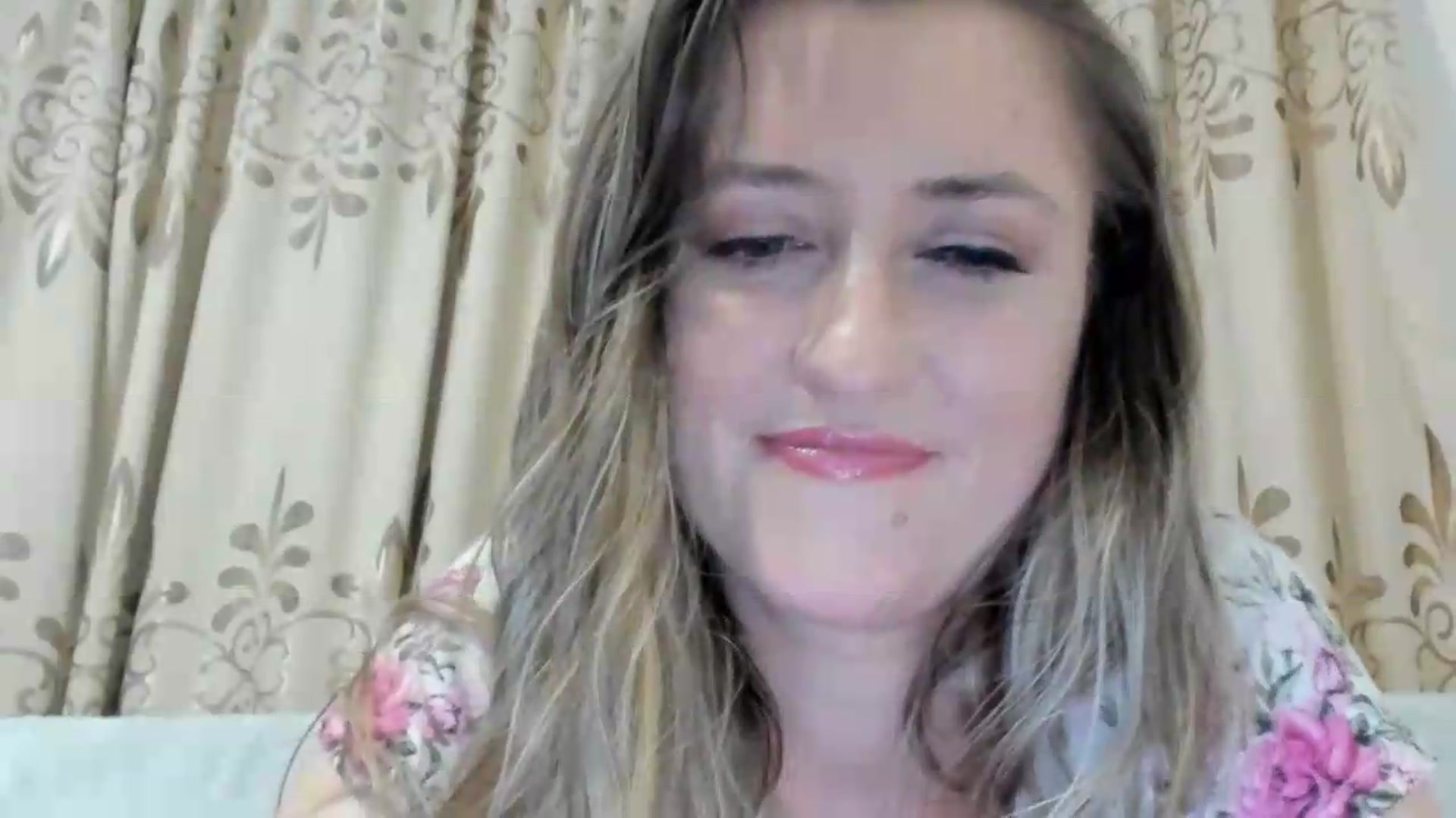Gallery image thumbnail from BestDream's myfreecams stream on, 06/25/2026, 23:04 image 16 of 20
