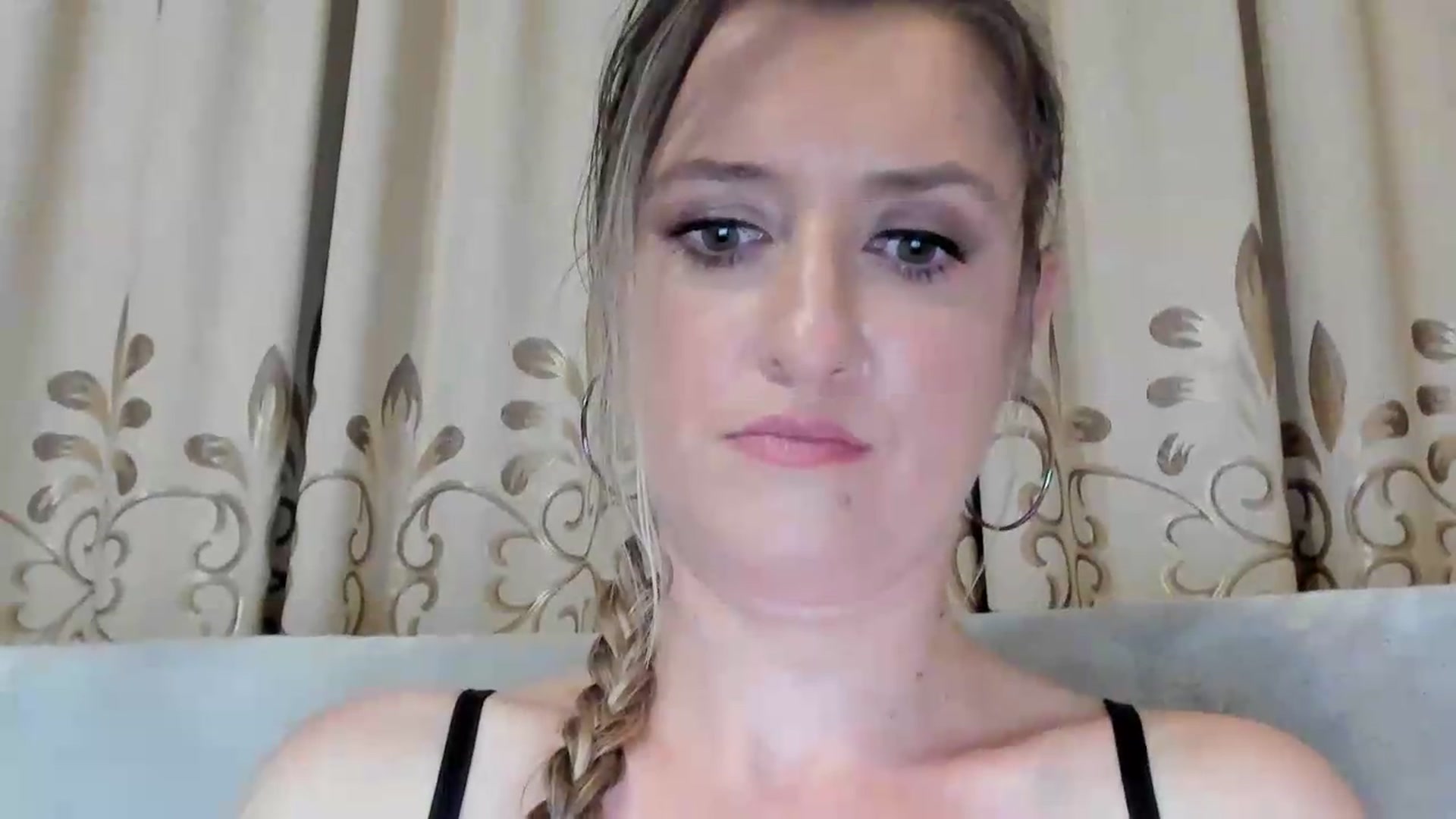 Gallery image thumbnail from BestDream's myfreecams stream on, 06/26/2026, 22:25 image 17 of 20