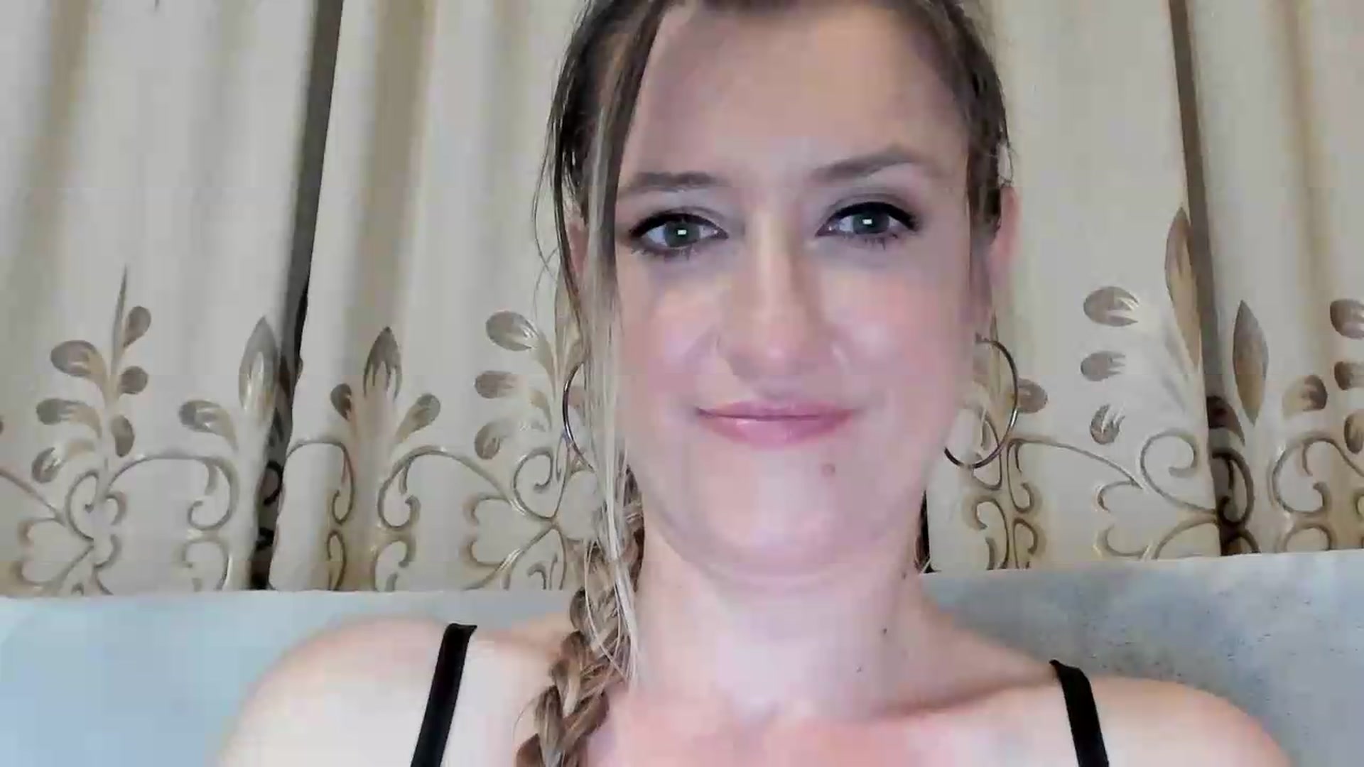 Gallery image thumbnail from BestDream's myfreecams stream on, 06/26/2026, 22:25 image 13 of 20