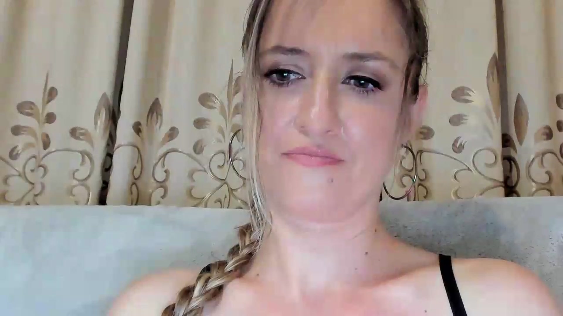 Gallery image thumbnail from BestDream's myfreecams stream on, 06/26/2026, 23:29 image 5 of 20