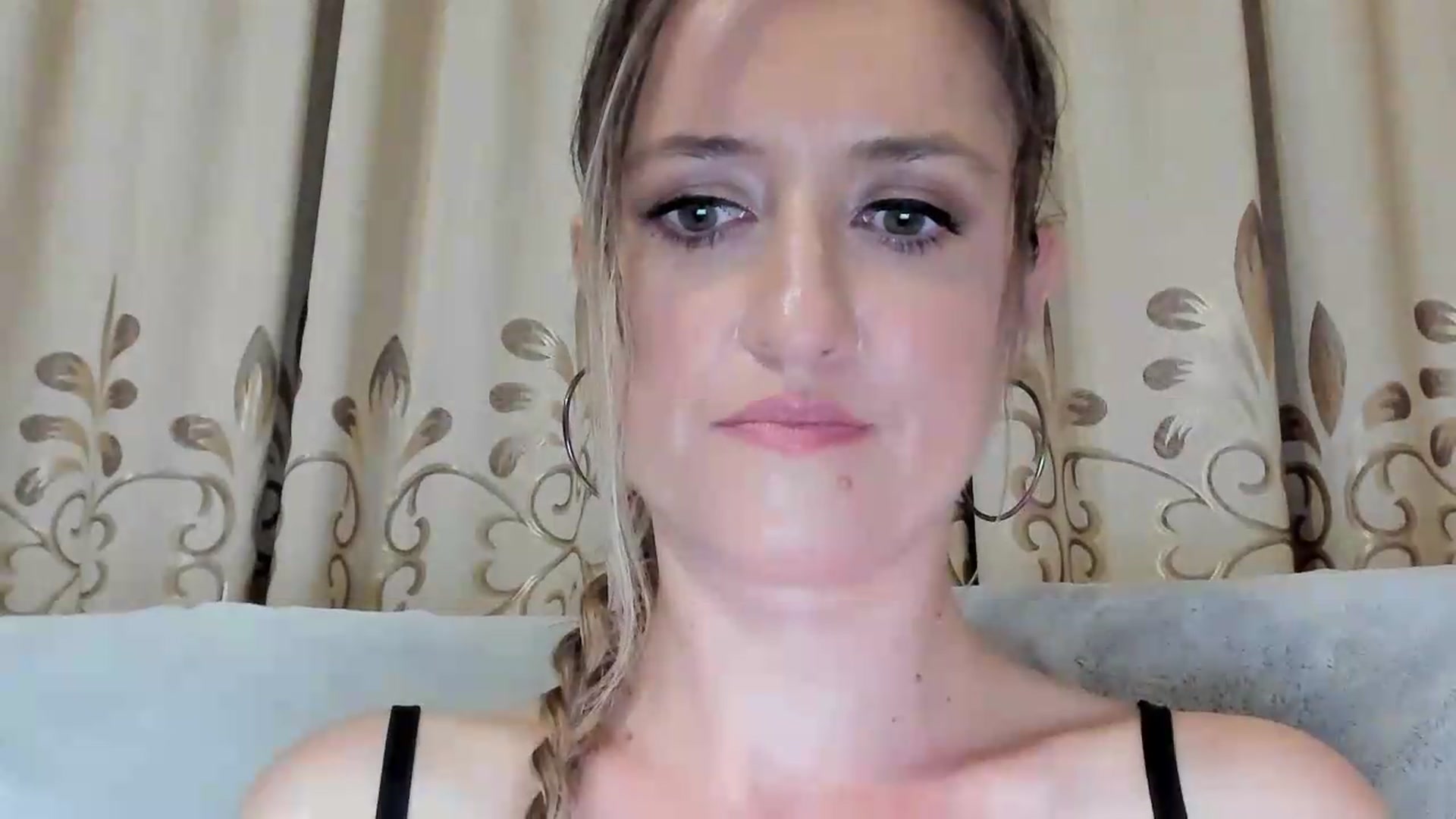 Gallery image thumbnail from BestDream's myfreecams stream on, 06/27/2026, 24:00 image 18 of 20