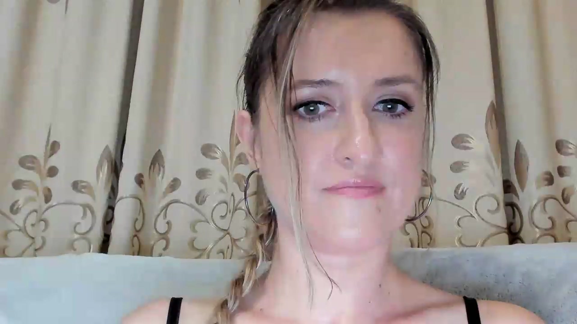 Gallery image thumbnail from BestDream's myfreecams stream on, 06/27/2026, 24:36 image 10 of 20