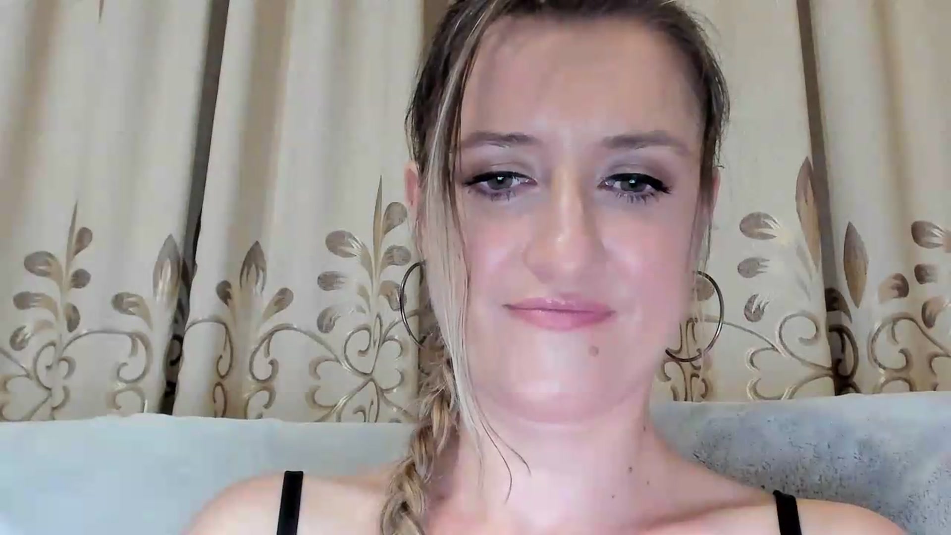 Gallery image thumbnail from BestDream's myfreecams stream on, 06/27/2026, 24:36 image 6 of 20