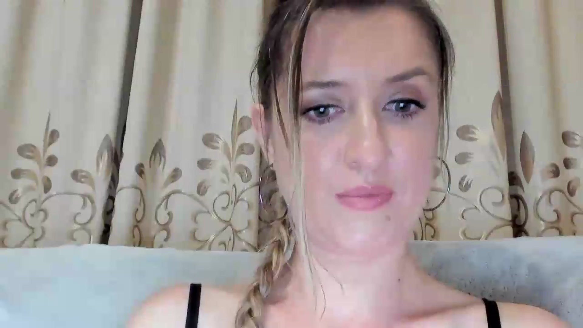 Gallery image thumbnail from BestDream's myfreecams stream on, 06/27/2026, 24:36 image 2 of 20