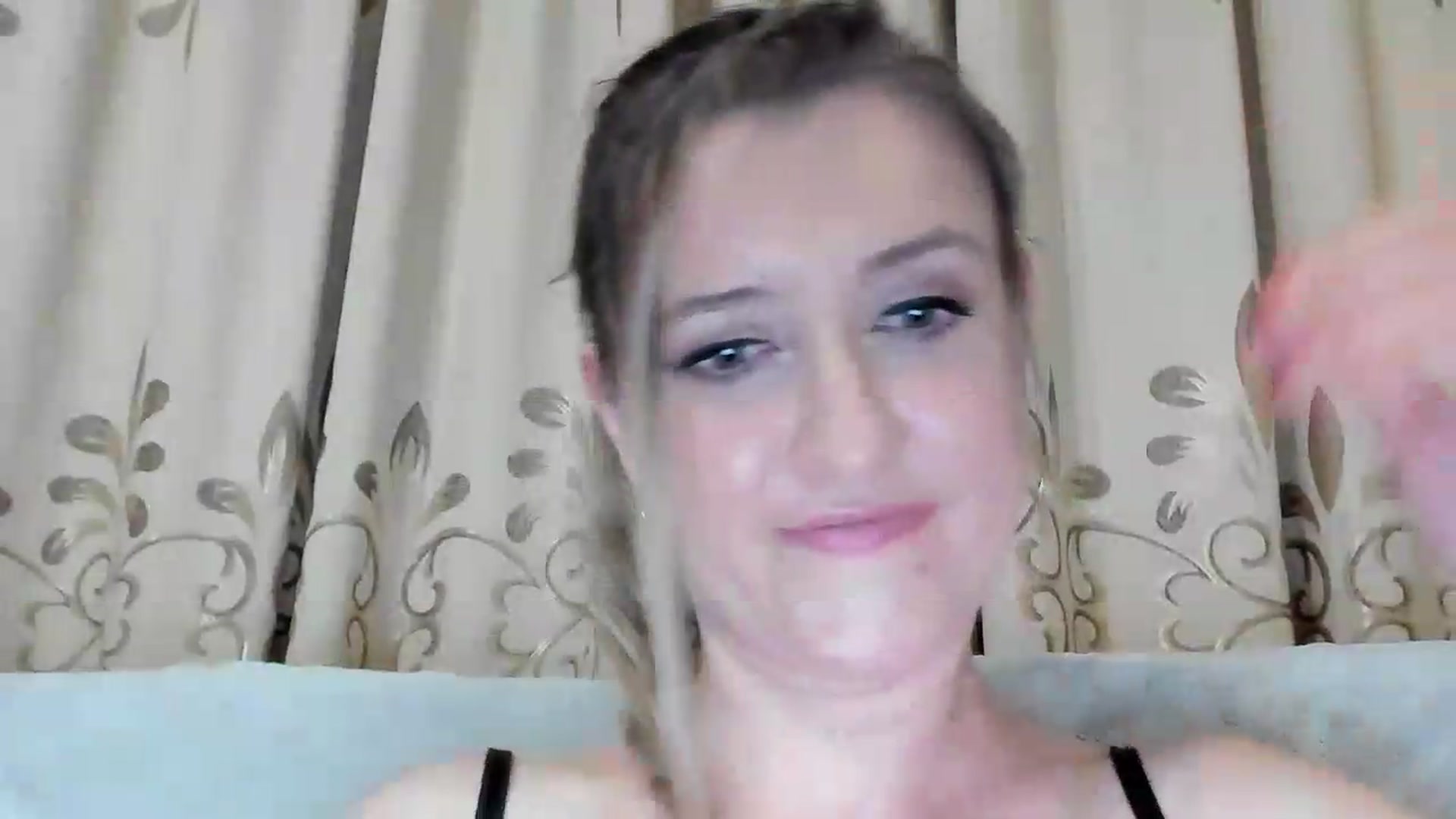 Gallery image thumbnail from BestDream's myfreecams stream on, 06/27/2026, 24:36 image 18 of 20