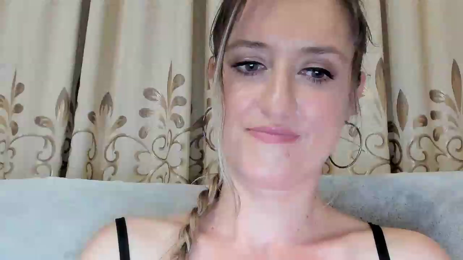 Gallery image thumbnail from BestDream's myfreecams stream on, 06/27/2026, 01:54 image 1 of 20