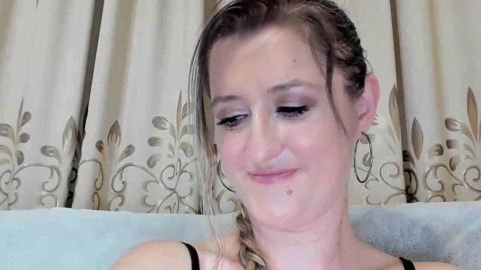 Gallery image thumbnail from BestDream's myfreecams stream on, 06/27/2026, 01:54 image 3 of 20