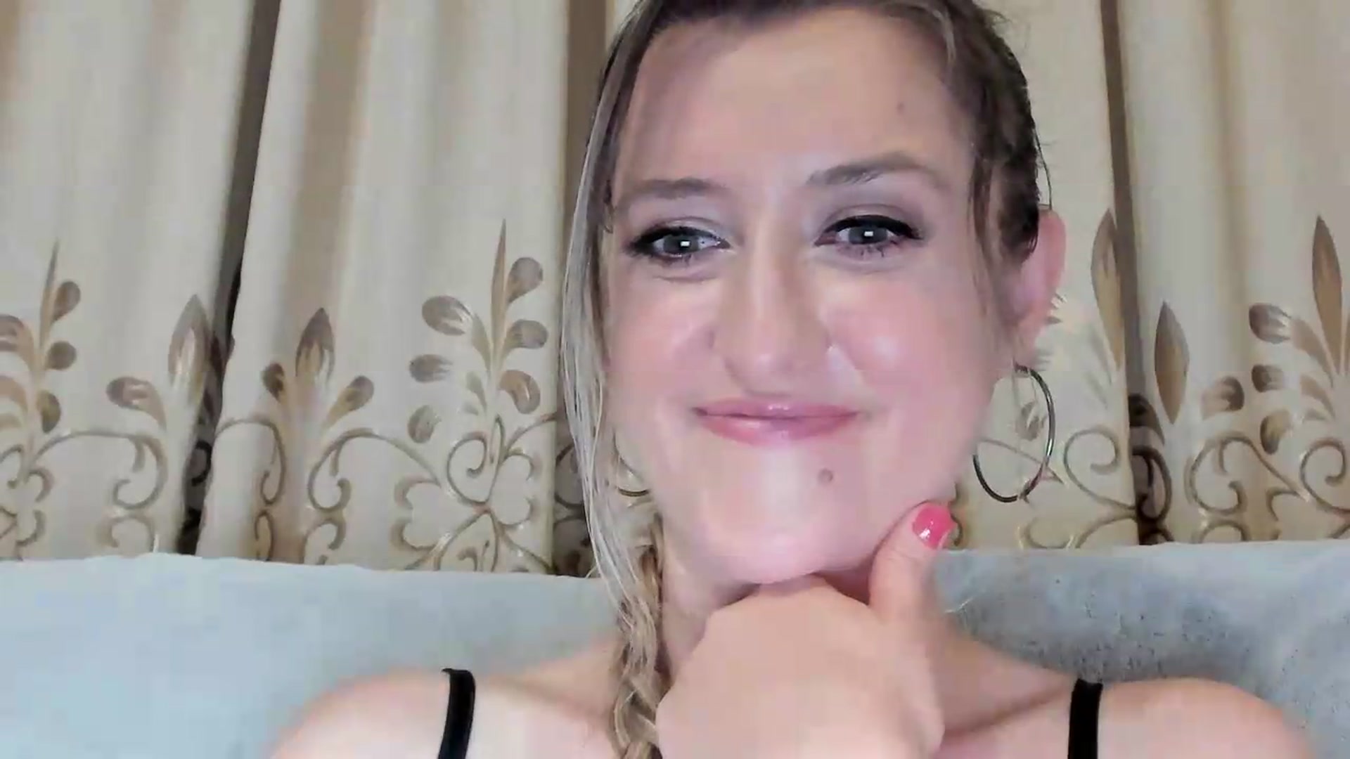 Gallery image thumbnail from BestDream's myfreecams stream on, 06/27/2026, 01:54 image 4 of 20