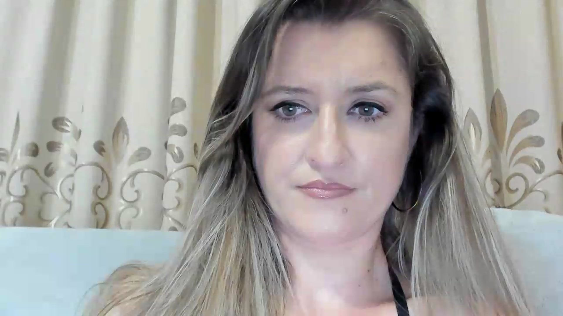 Gallery image thumbnail from BestDream's myfreecams stream on, 06/27/2026, 23:03 image 15 of 20