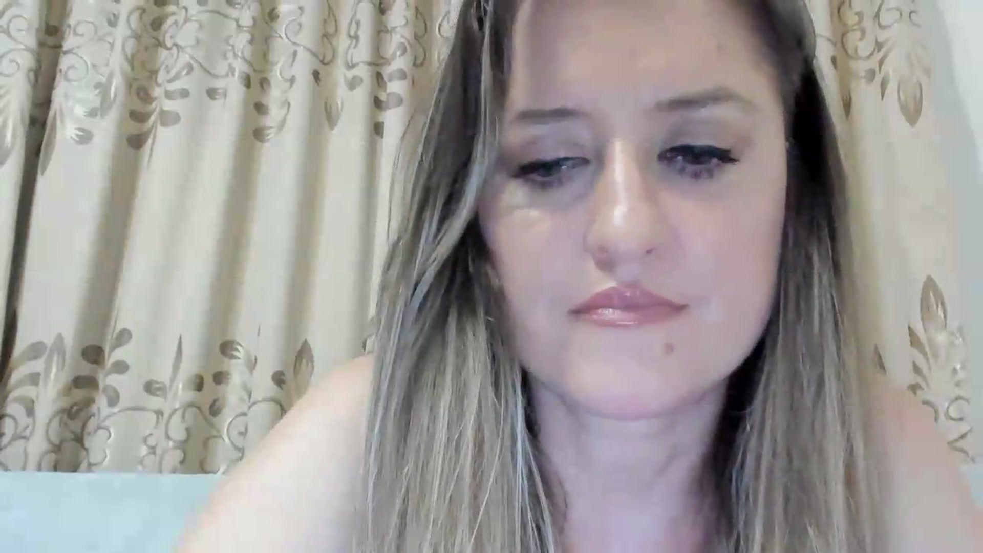 Gallery image thumbnail from BestDream's myfreecams stream on, 06/28/2026, 02:35 image 15 of 20