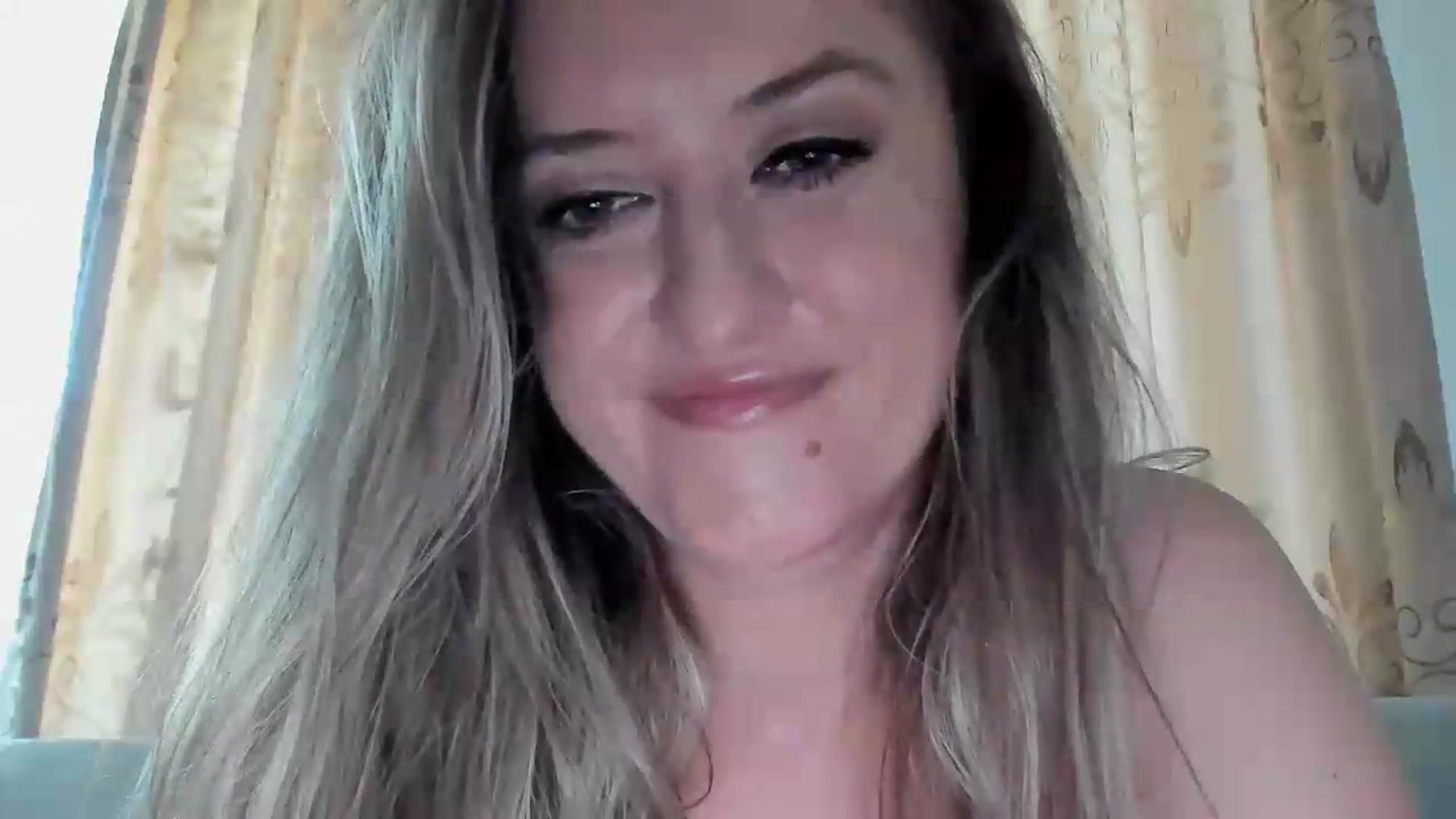 Gallery image thumbnail from BestDream's myfreecams stream on, 06/28/2026, 10:16 image 6 of 20