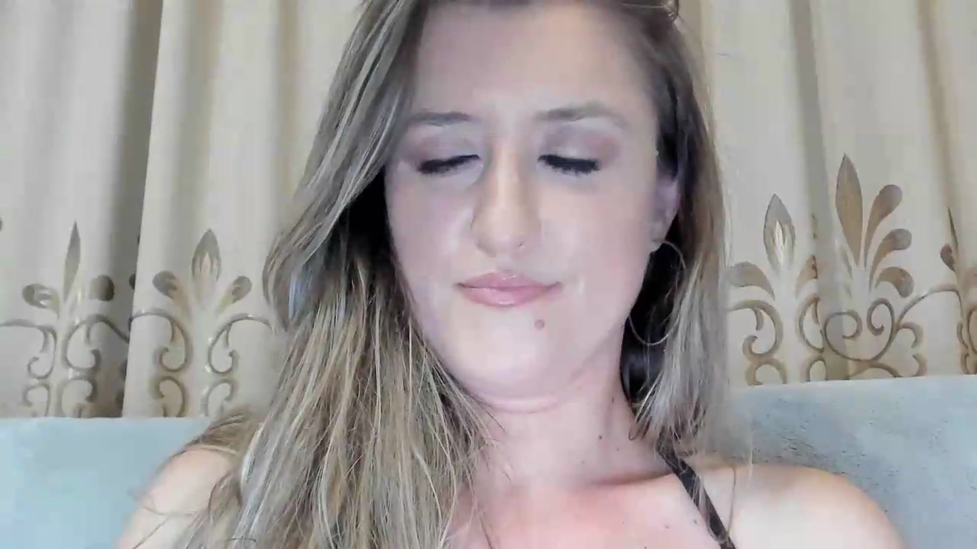 Gallery image thumbnail from BestDream's myfreecams stream on, 06/28/2026, 22:24 image 19 of 20