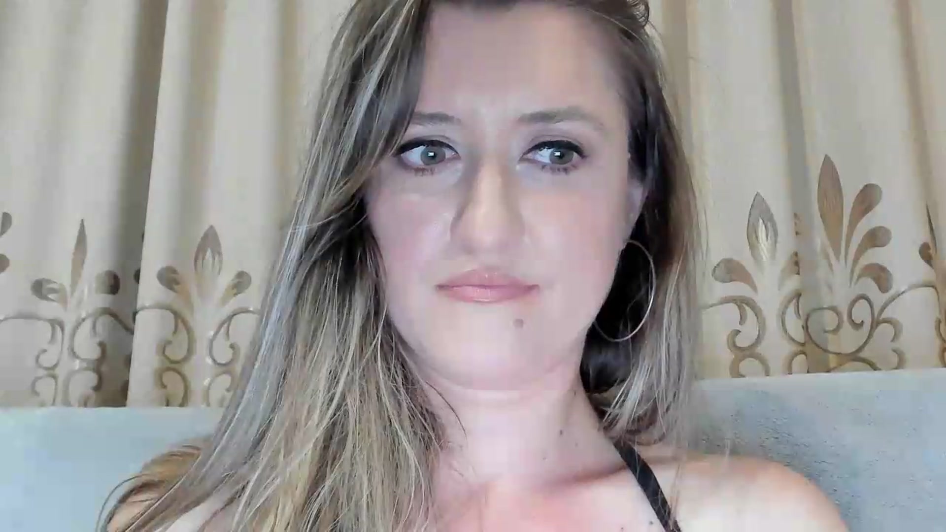 Gallery image thumbnail from BestDream's myfreecams stream on, 06/28/2026, 22:24 image 17 of 20