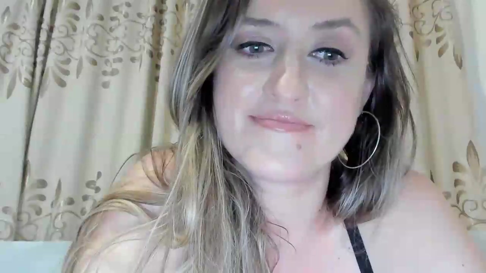 Gallery image thumbnail from BestDream's myfreecams stream on, 06/28/2026, 23:23 image 19 of 20